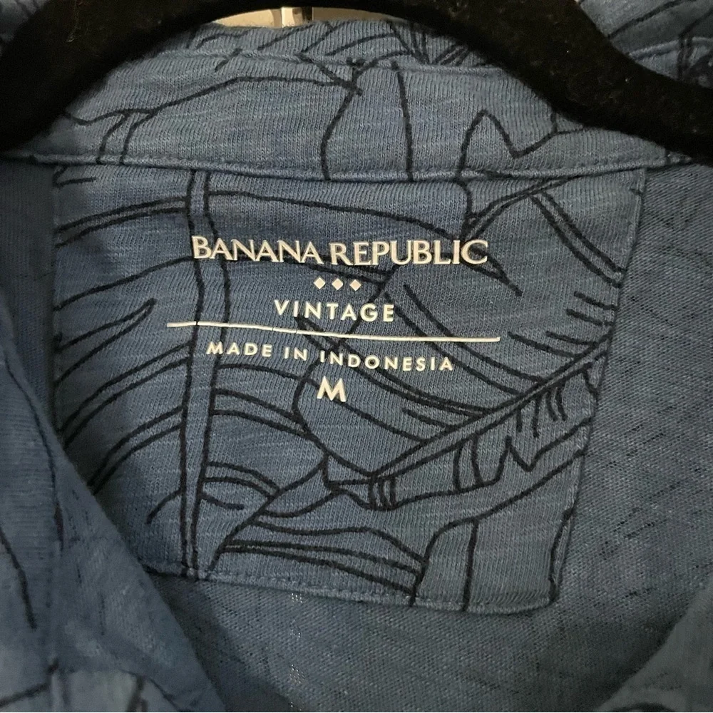 Banana Republic polo size M EUC - Picture 4 of 4